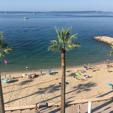 STUDIO 29 m avec TERRASSE et VUE sur la plage Antibes Extérieur photo